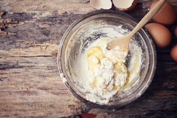 Mixer of eggs and flour