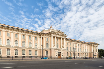 Fototapeta na wymiar Imperial Academy of Arts in Saint Petersburg