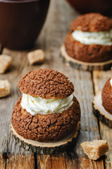 chocolate profiteroles, Shu, with cream