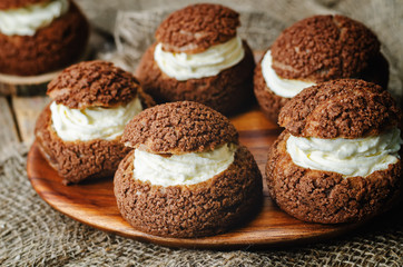 chocolate profiteroles, Shu, with cream