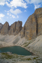Fototapeta na wymiar Lago sulle Dolomiti