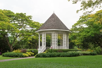Rolgordijnen Bandstand in Singapore Botanic Gardens © johannes86