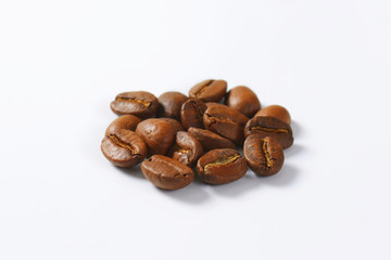 Roasted coffee beans