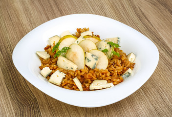 Risotto with pear and cheese