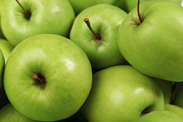 Ripe green apples close up