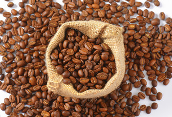 Roasted coffee beans