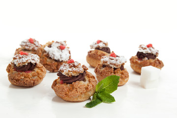 Cakes with chocolate mousse