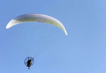 Daredevil pilot with the motor glider flies fast