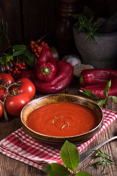 Paprika-Tomaten -Soup