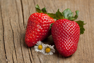 Tow strawberries