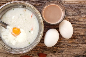 Rice soup with egg