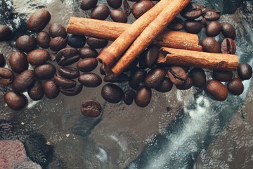 Roasted coffee beans and cinnamon