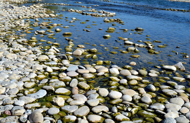 Hintergrund Steine am Wasser