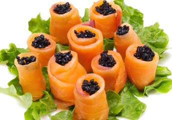 Salmon rolls with caviar