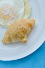 croissant with egg