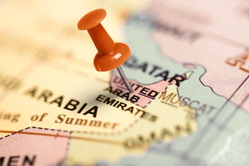 Papier Peint photo moyen-Orient Localisation Emirats Arabes Unis. Broche rouge sur la carte.