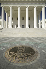 Obraz premium The 2007 restored Virginia State Capitol and the State Seal of Virginia, designed by Thomas Jefferson who was inspired by Greek and Roman Architecture, Richmond, Virginia