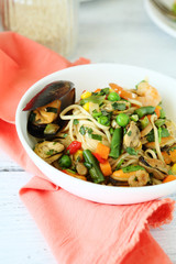 Noodles with shrimp and mussels