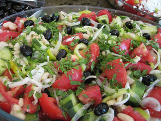 olive, tomato and onion salad