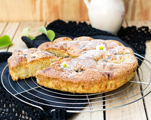 Cake with pears and chocolate chips