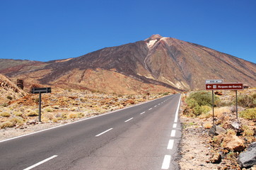 wszystkie drogi prowadzą do Teide na Teneryfie