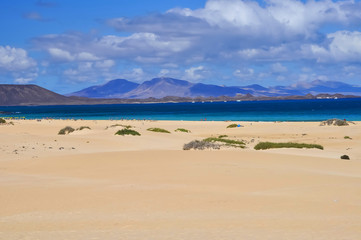 Atlantic ocean and beautiful Corralejo beach. Fuerteventura