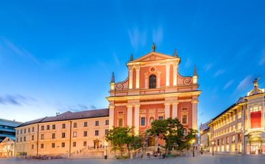 Fototapeta premium Mariä-Verkündigung-Kirche Ljubljana