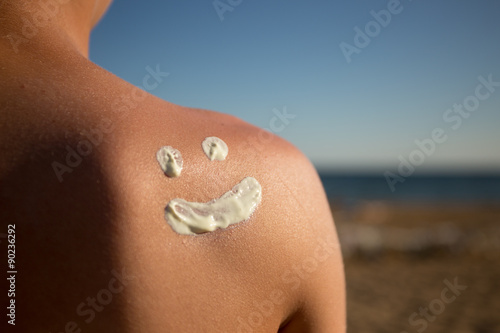&quot;Sonnencreme auf dem Rücken&quot; Stockfotos und lizenzfreie Bilder auf