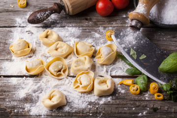 Pasta ravioli on flour