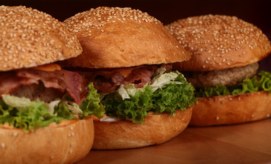 Few big burgers