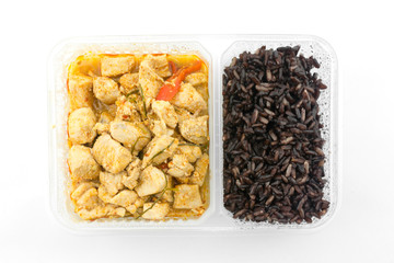 Packed lunch : Pork stir-fried in spicy coconut cream curry with Riceberry