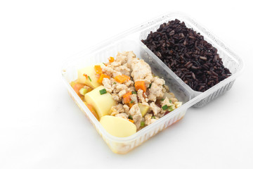 Packed lunch : Pork and Tofu eggs stir-fried in ketchup with Riceberry