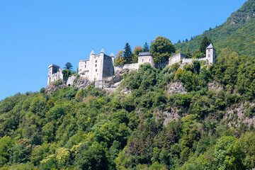 Fototapeta na wymiar Chateau de Miolans, Saint Pierre d'Albigny
