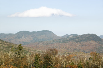 Fototapeta na wymiar Crawford Notch State Park in White Mountains of New Hampshire, New England