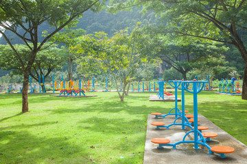 Obraz premium Exercise equipment in public park in the morning at Thailand