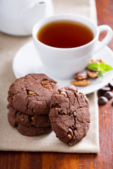 Vegan chocolate pecan cookies