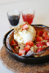 Ice cream with crumble