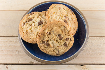 milk chocolate toffee almond cookies