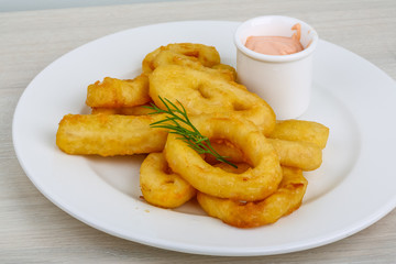 Fried calamari rings