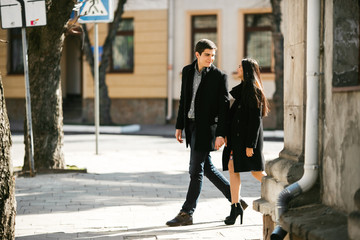 Obraz premium couple on background of the city