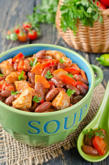 Vegetable stew with chicken and beans