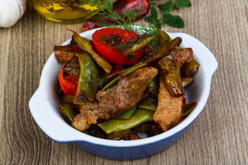 Stir fried pork with vegetables