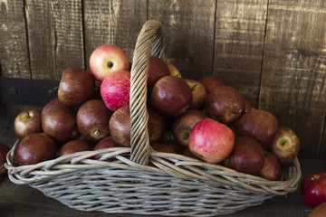 cesto di mele