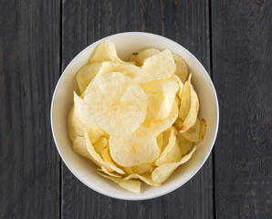 potato chips on wood background