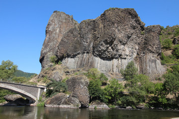 Fototapeta na wymiar vulkanische Basaltformation Prades, Allier