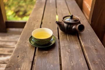 急須と緑茶