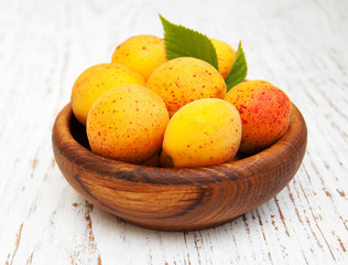 Bowl with apricots