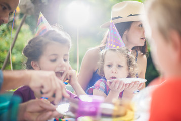 Garden party for Bi, why do you have a bigger piece of cake ?