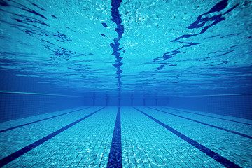 Swimming pool from underwater - obrazy, fototapety, plakaty