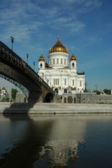 Fototapeta premium oscow, Russia Christ the Savior Cathedral and bridge